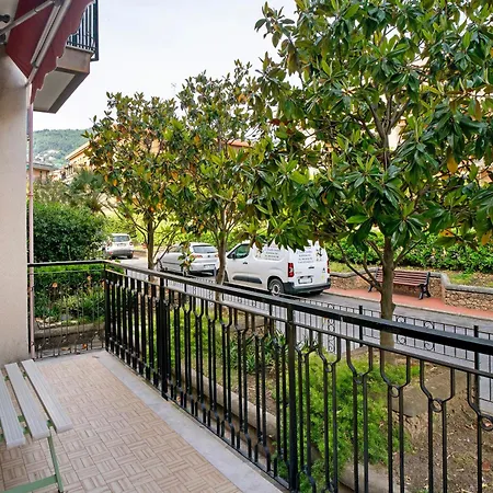 Residenza Le Palme 알라시오
